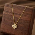 Kacob | Open Clover Pendant Necklace