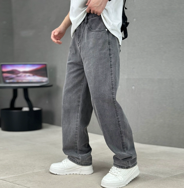Kacob | Men's Loose Fit Straight Leg Jeans – Relaxed Baggy Jeans for Everyday Wear