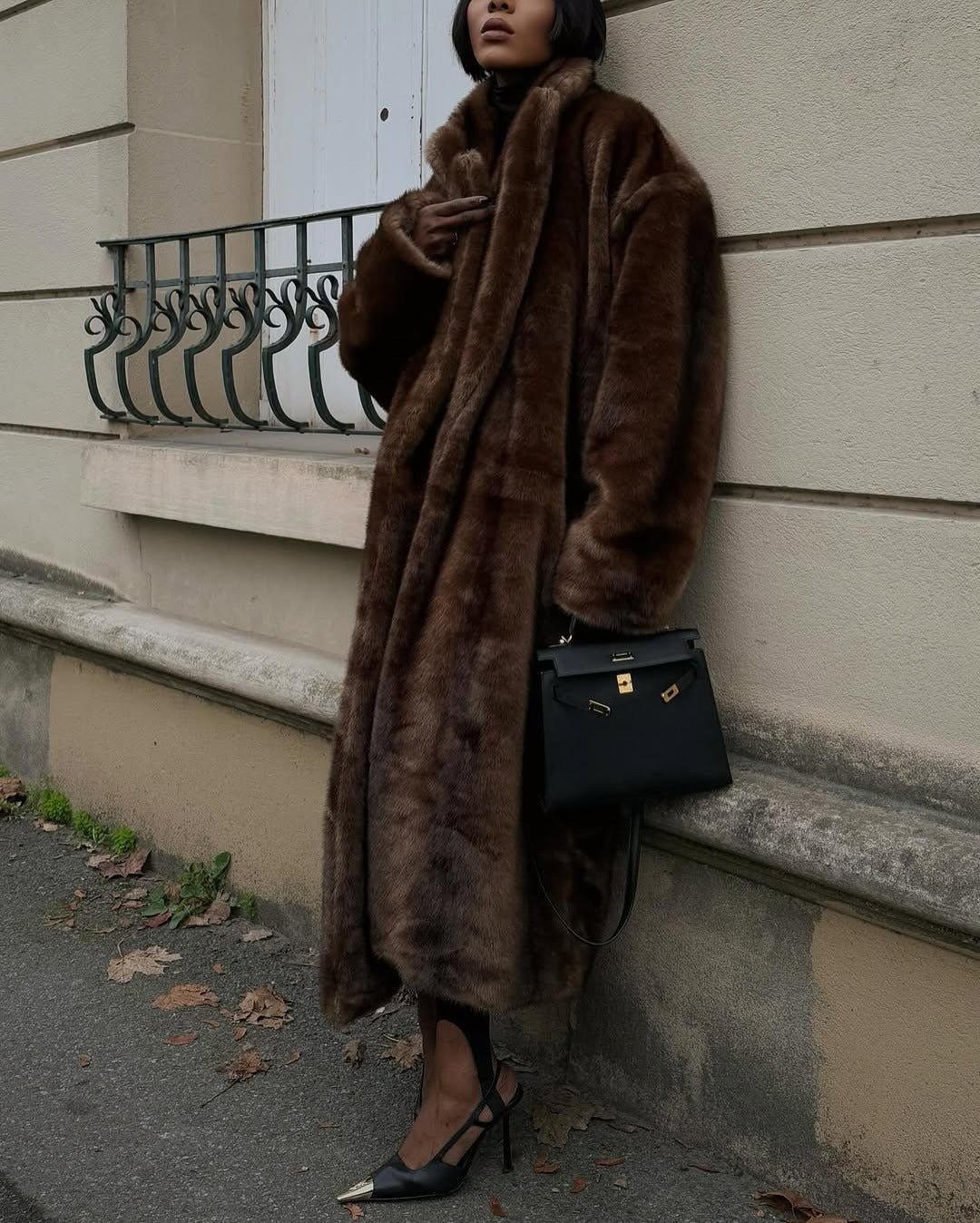 Women's Faux Fur Maxi Coat – Longline Fluffy Winter Coat