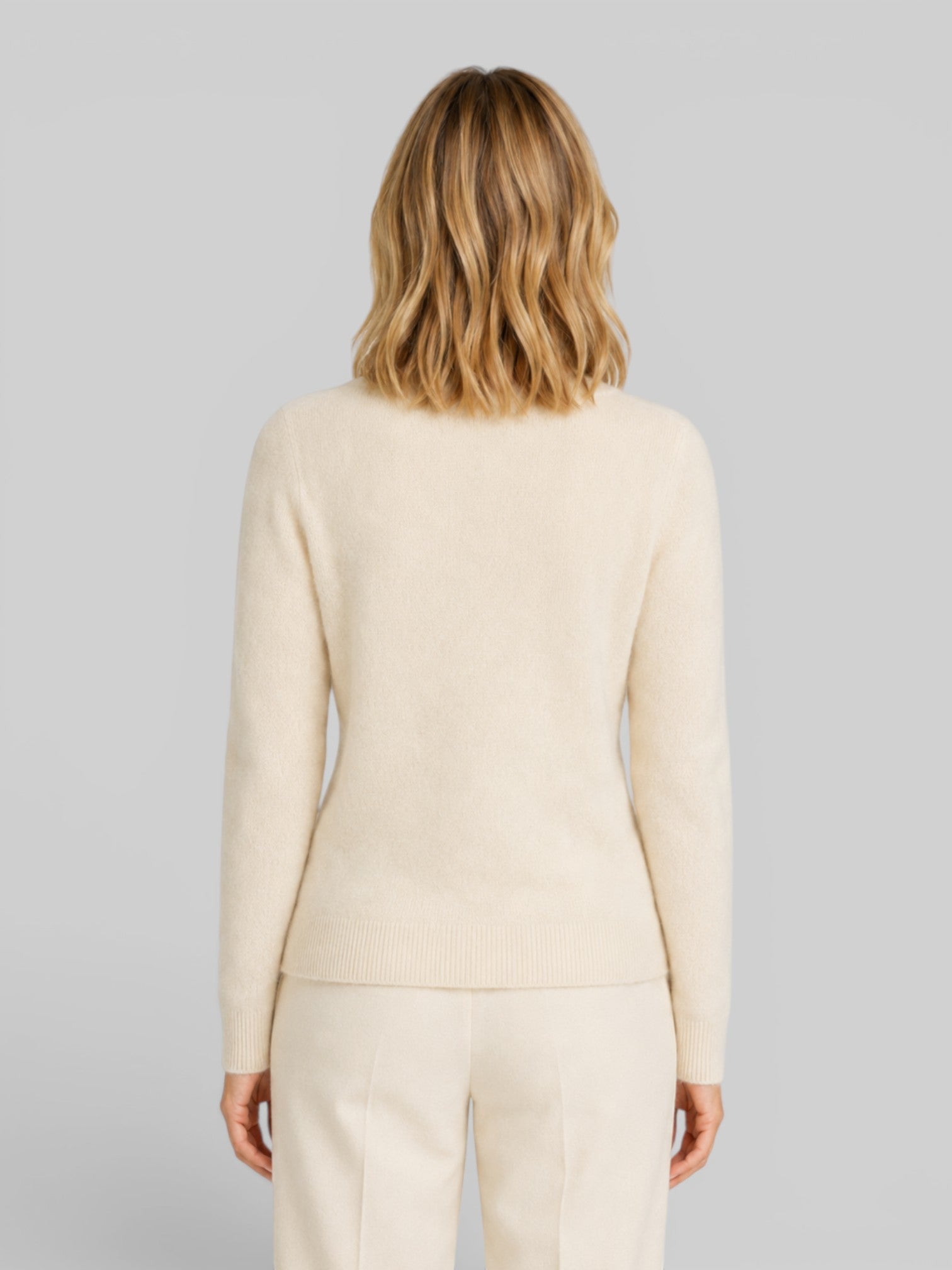 Women's Round Neck Button-Front Knit Cardigan