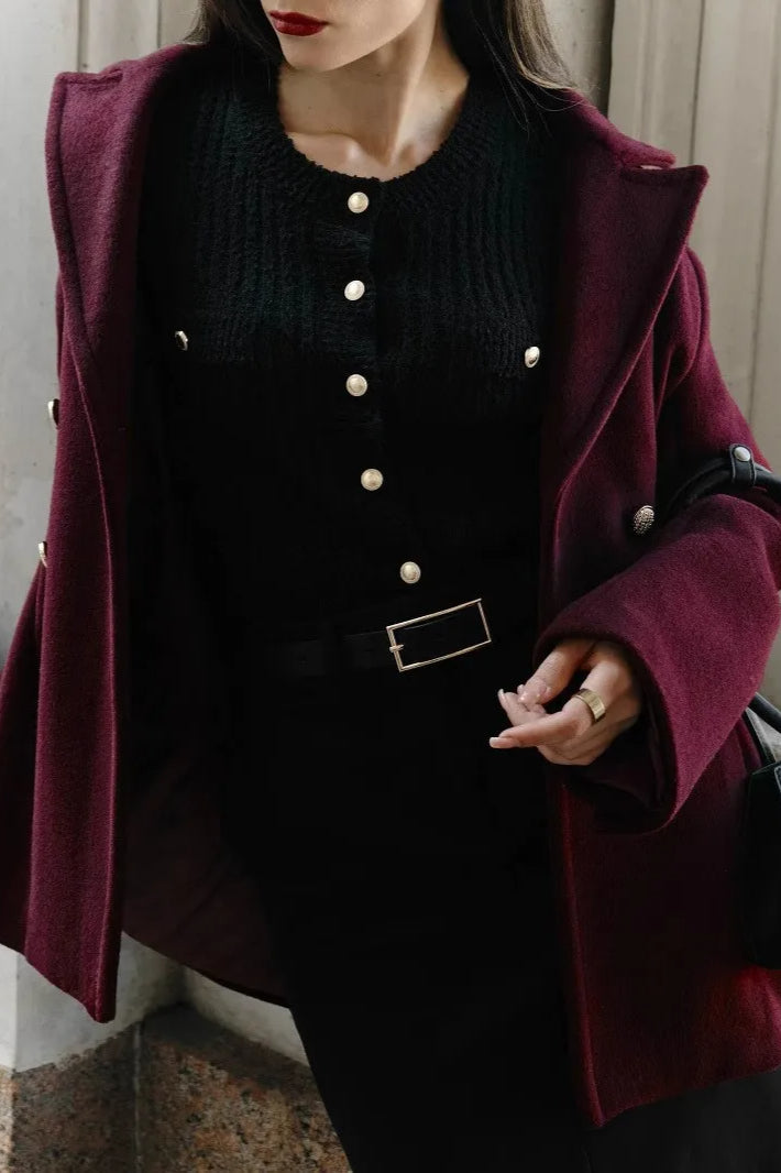 Women's Short Sleeve Cropped Cardigan – Textured Knit with Gold-Tone Buttons and Pockets