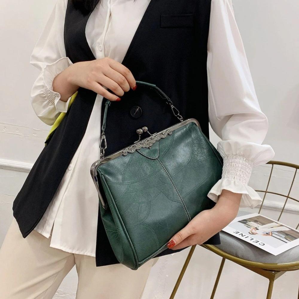 Women's Vintage Look Kiss Lock Handbag – Framed Top Handle Crossbody Bag